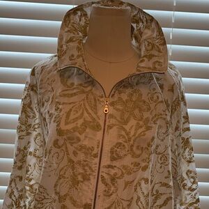 Size 3 (XL) Chico's Gold Patterned Jacket